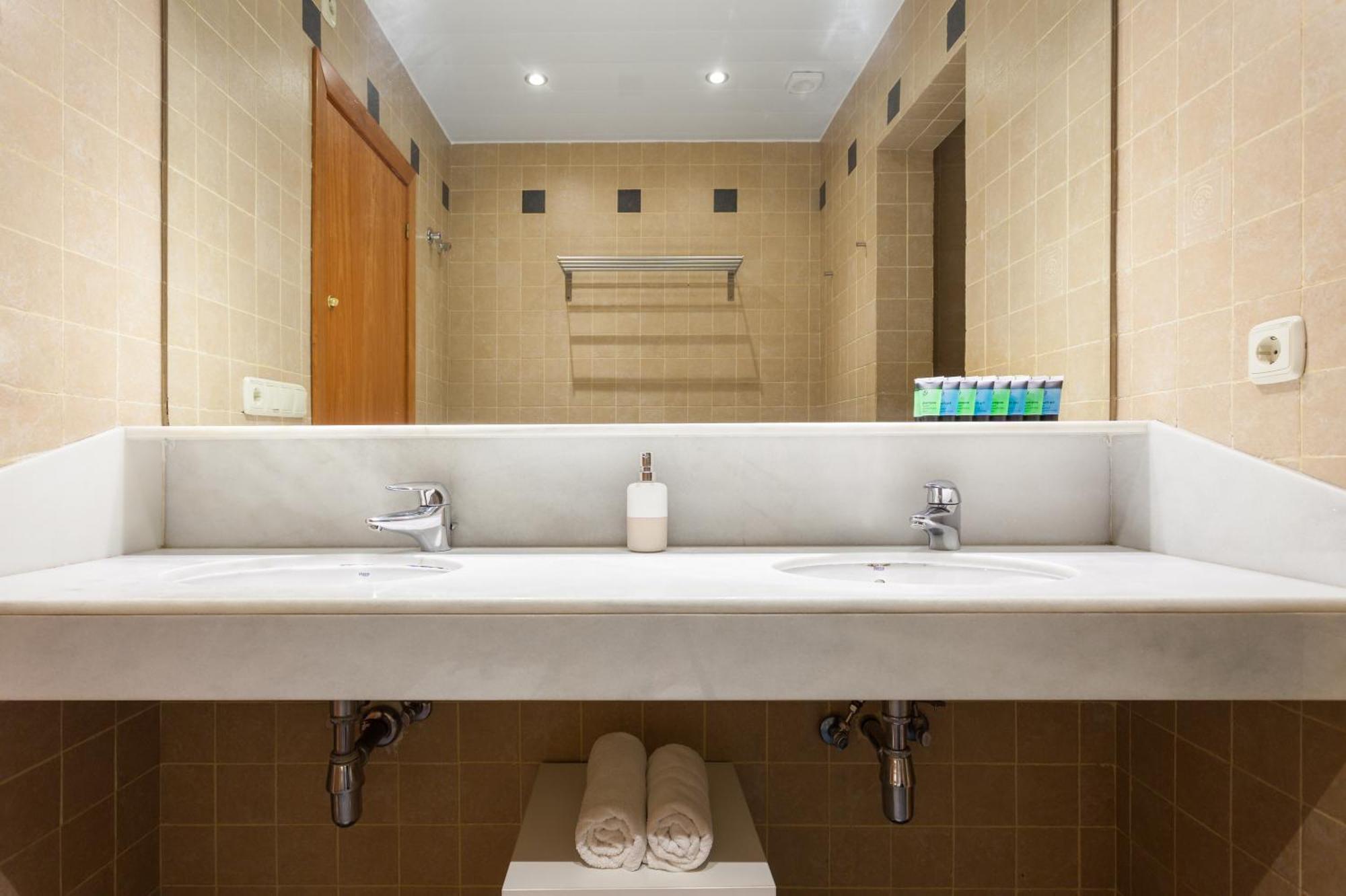 Apartament Art House Sagrada Familia Barcelona Zewnętrze zdjęcie